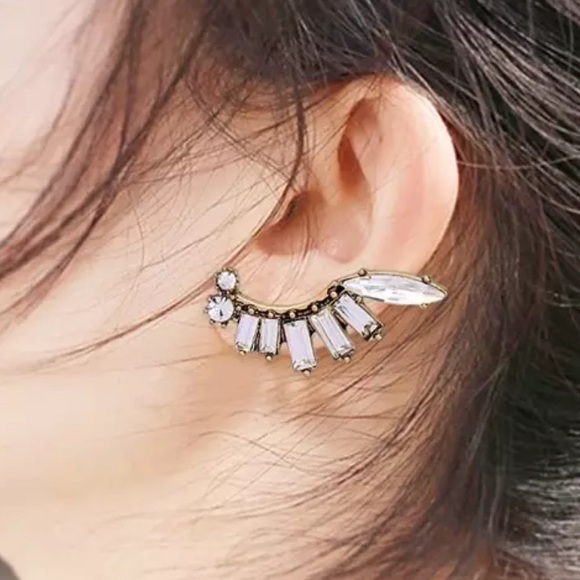 Beautiful earrings - Picture 2 of 5